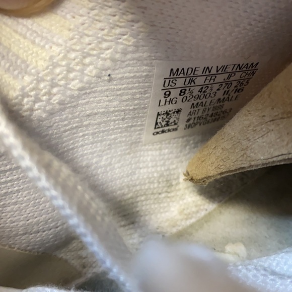 Adidas NMD_R1 Primeknit White Gum Sz 9 Men’s Shoes - Picture 11 of 12